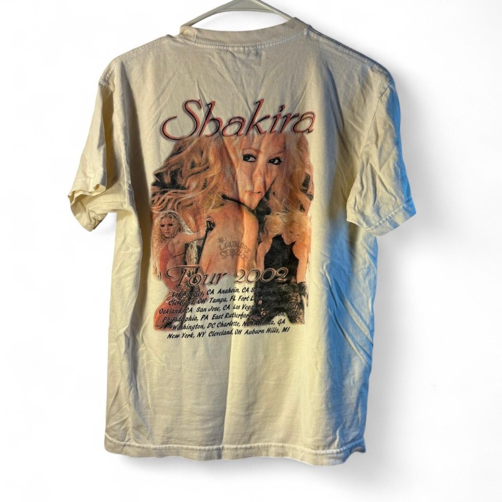 Vintage Shakira shirt 2022 Graphic Print T-Shirt - Picture 3 of 8